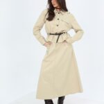 חליפה חצאית רחבה עם חגורה