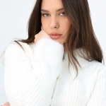 סריג לבן פרווה