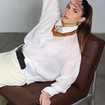 מכופתרת לואיס